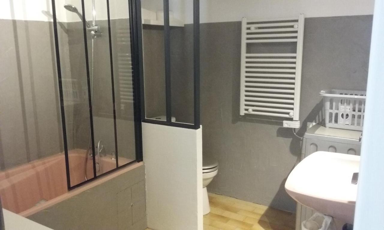 Appartement Climatise Avec Terrasse Au Coeur De Nyons Buitenkant foto