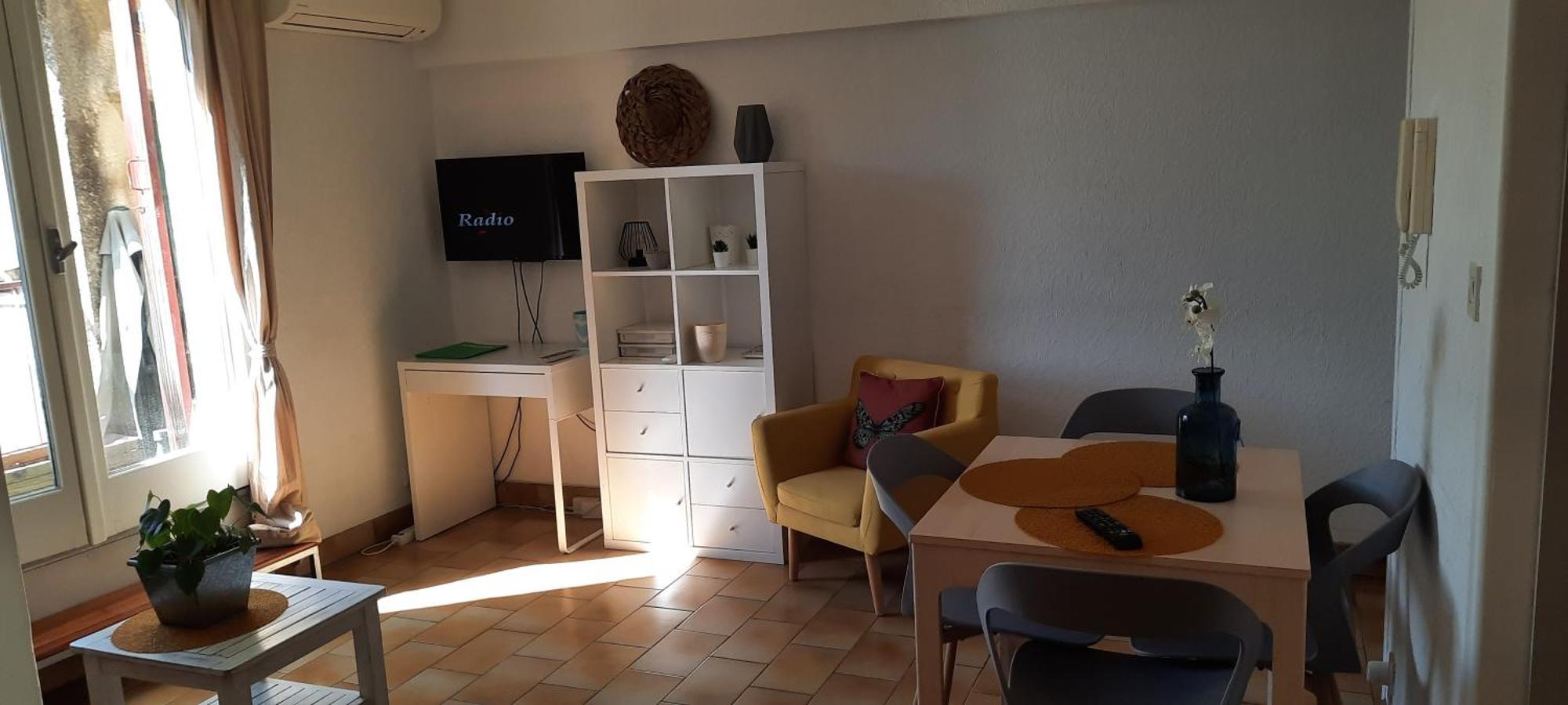 Appartement Climatise Avec Terrasse Au Coeur De Nyons Buitenkant foto